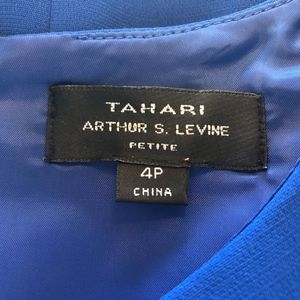 Tahari Dresses - Tahari Royal Blue Sheath Dress 4P Tahari Dresses - Tahari Royal Blue Sheath Dress 4P